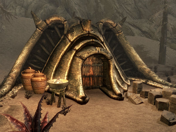 The Dunmer interior of Severin Manor in Raven Rock
