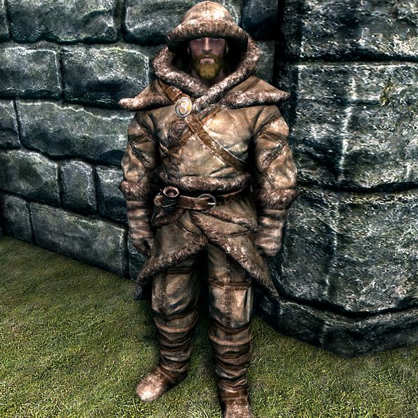 A male set of Skaal hunting clothes