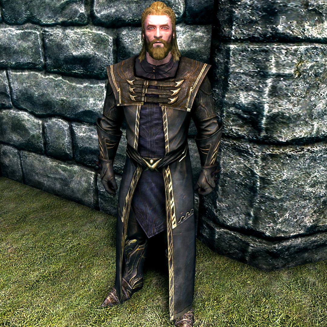 Male Thalmor Robes shown from the front and back